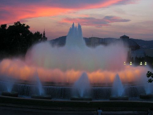 поющие фонтаны в Барселоне