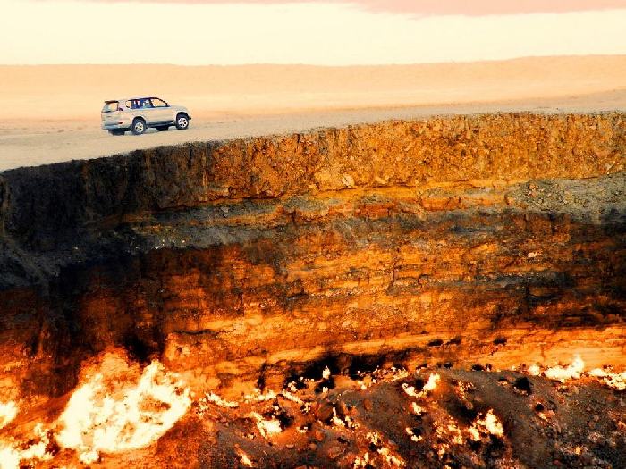 Газовый кратер Дарваза в Туркменистане