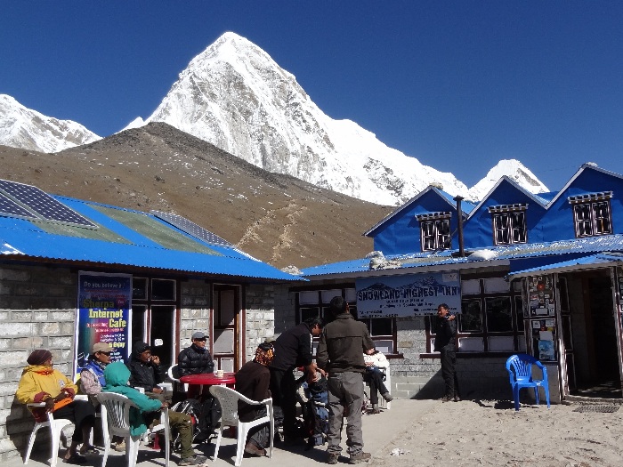 Интернет-кафе в Гималаях