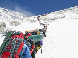 Очередь на Эверест фото