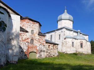 Онежский Крестный монастырь фото