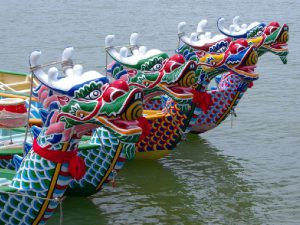 Фестиваль лодок-драконов фото