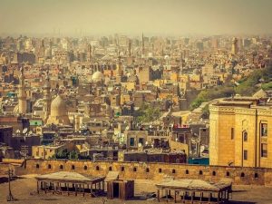 Полуразрушенный Каир фото